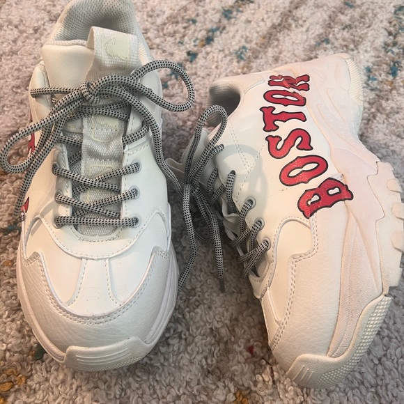 MLB “Boston” Chunky heel Gym Shoe Size 7 - Picture 2 of 10